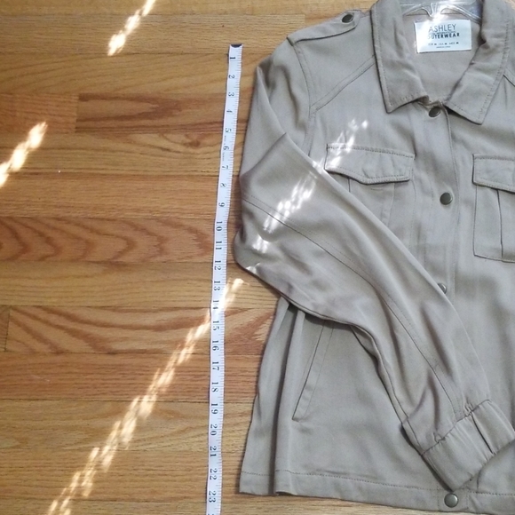 Ashley Outerwear Jacket - Picture 5 of 8